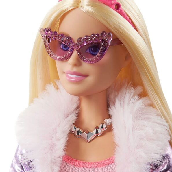 papusa-barbie-modern-princess-theme-barbie-cu-accesorii-3