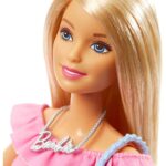 Set Barbie by Mattel Estate Salon de infrumusetare cu papusa si accesorii